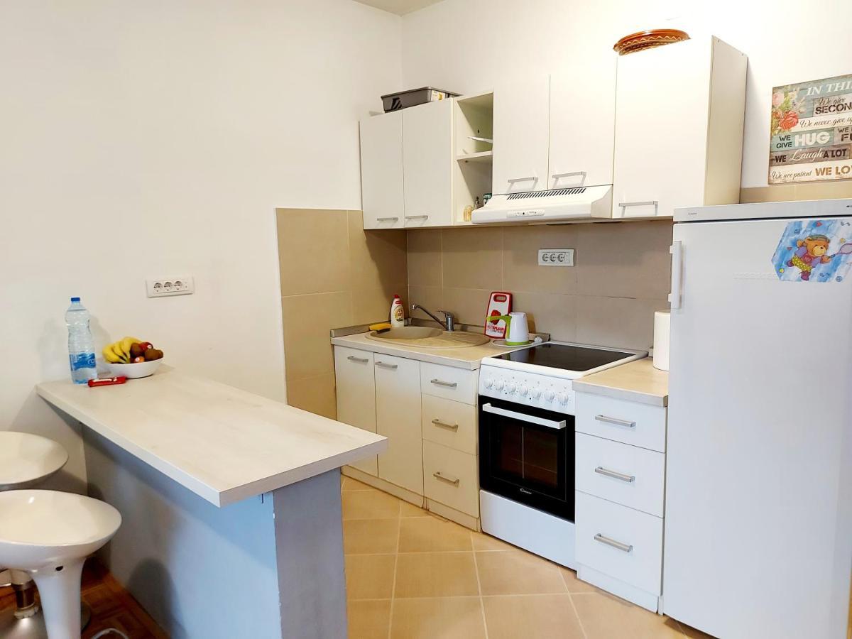 Red Brick Apartment Belgrad Exterior foto